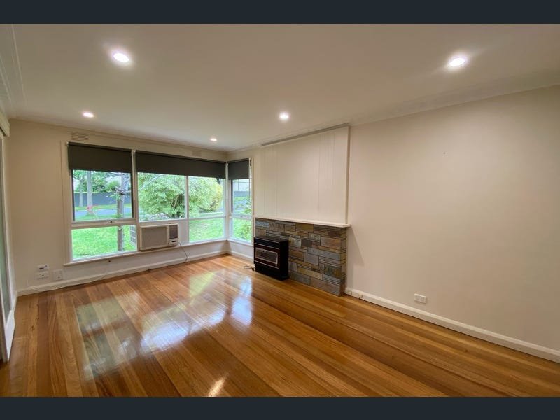 1A Gawler Court, Mont Albert image 2