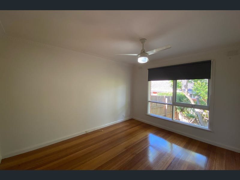 1A Gawler Court, Mont Albert image 5
