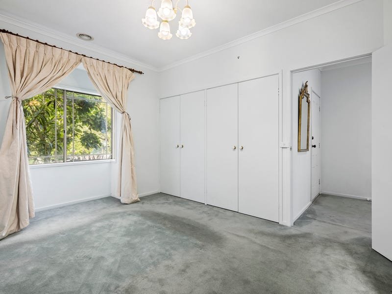 Property Gallery Thumbnail 7