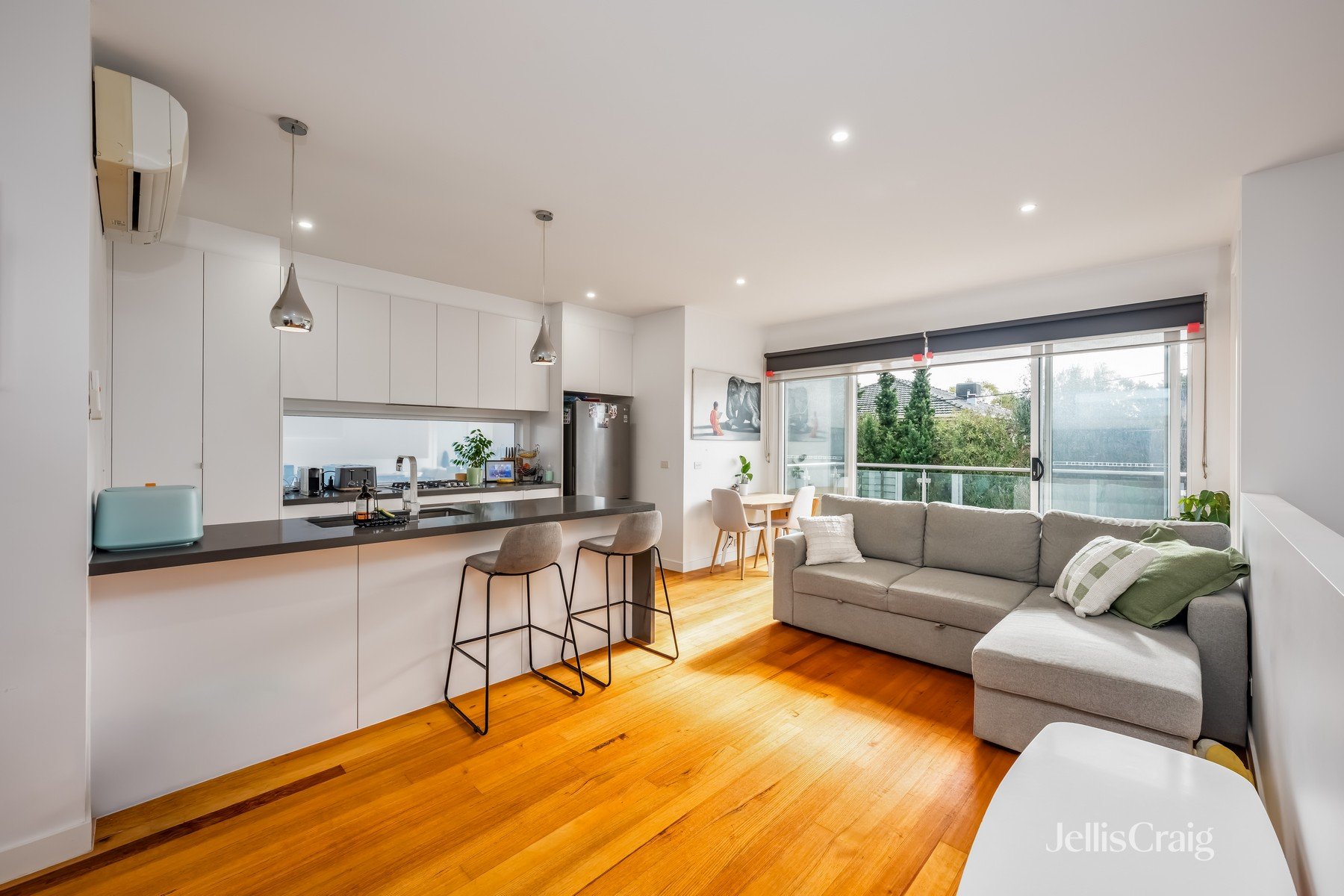 1A Gordon Street, Essendon image 1