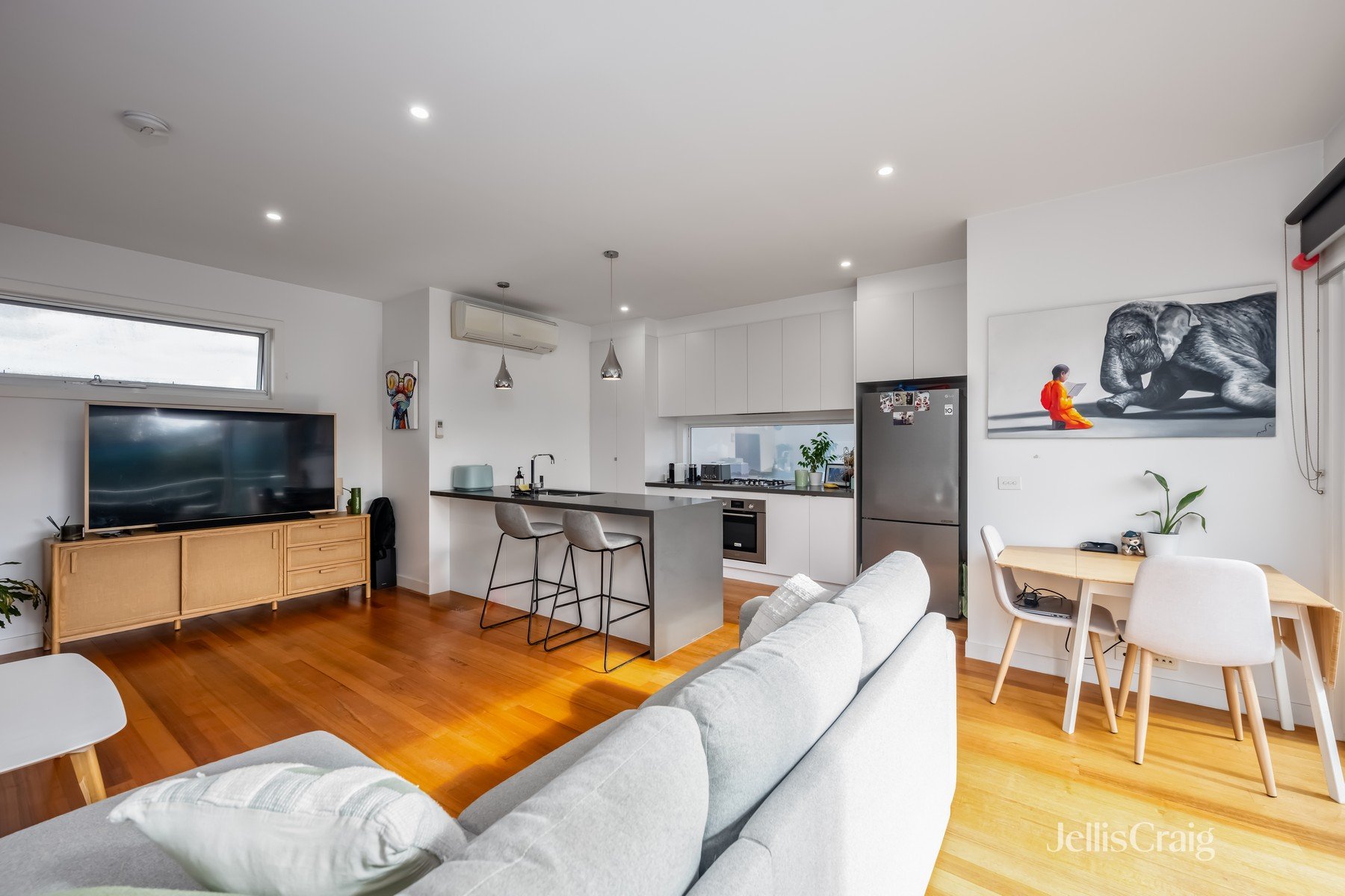 1A Gordon Street, Essendon image 2