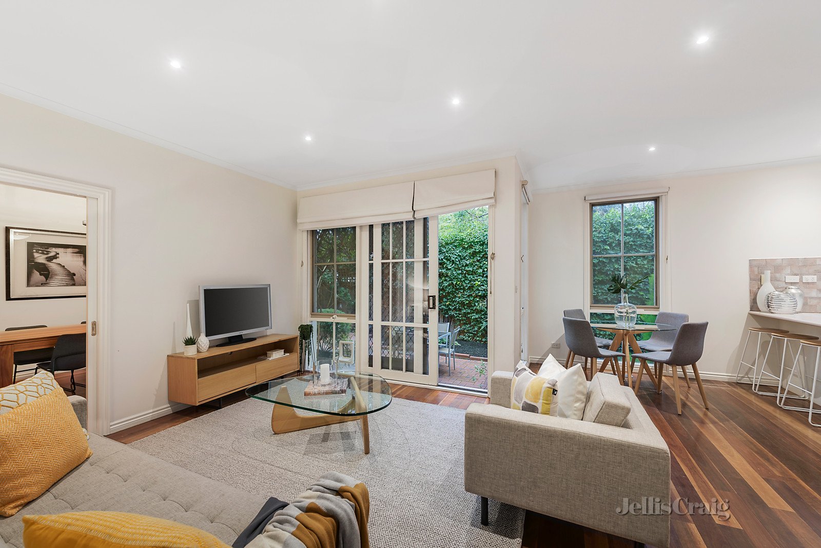 1A Halley Avenue, Camberwell image 3