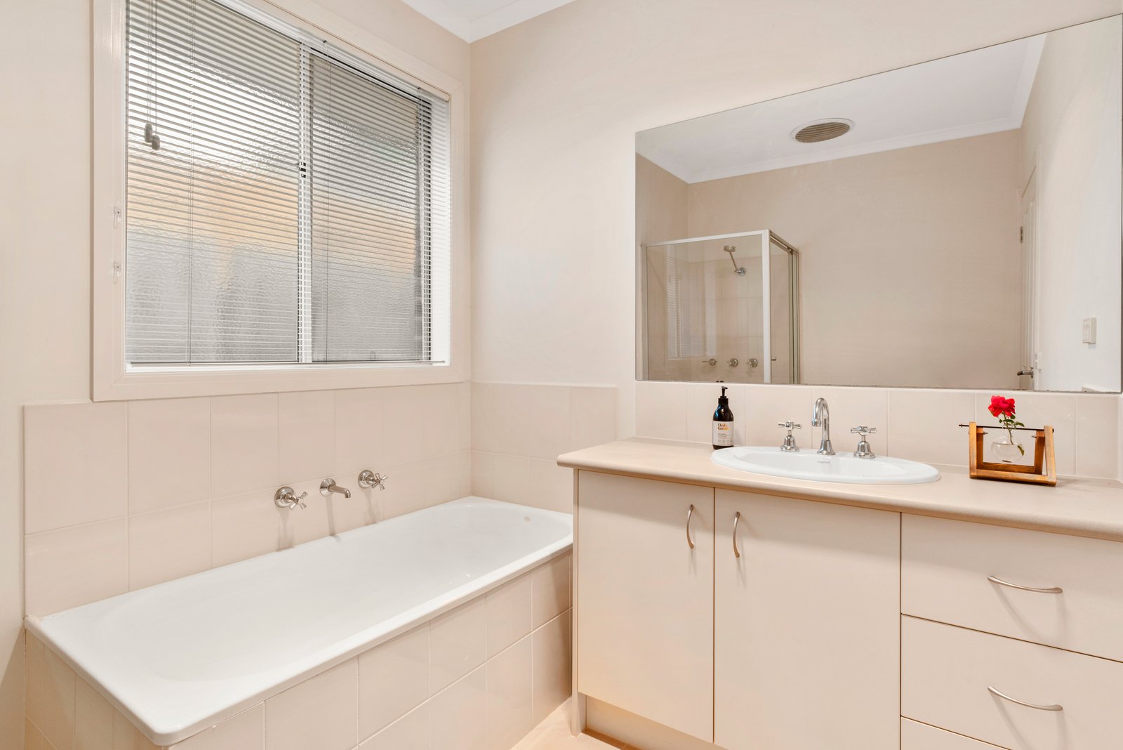 Property Gallery Thumbnail 8