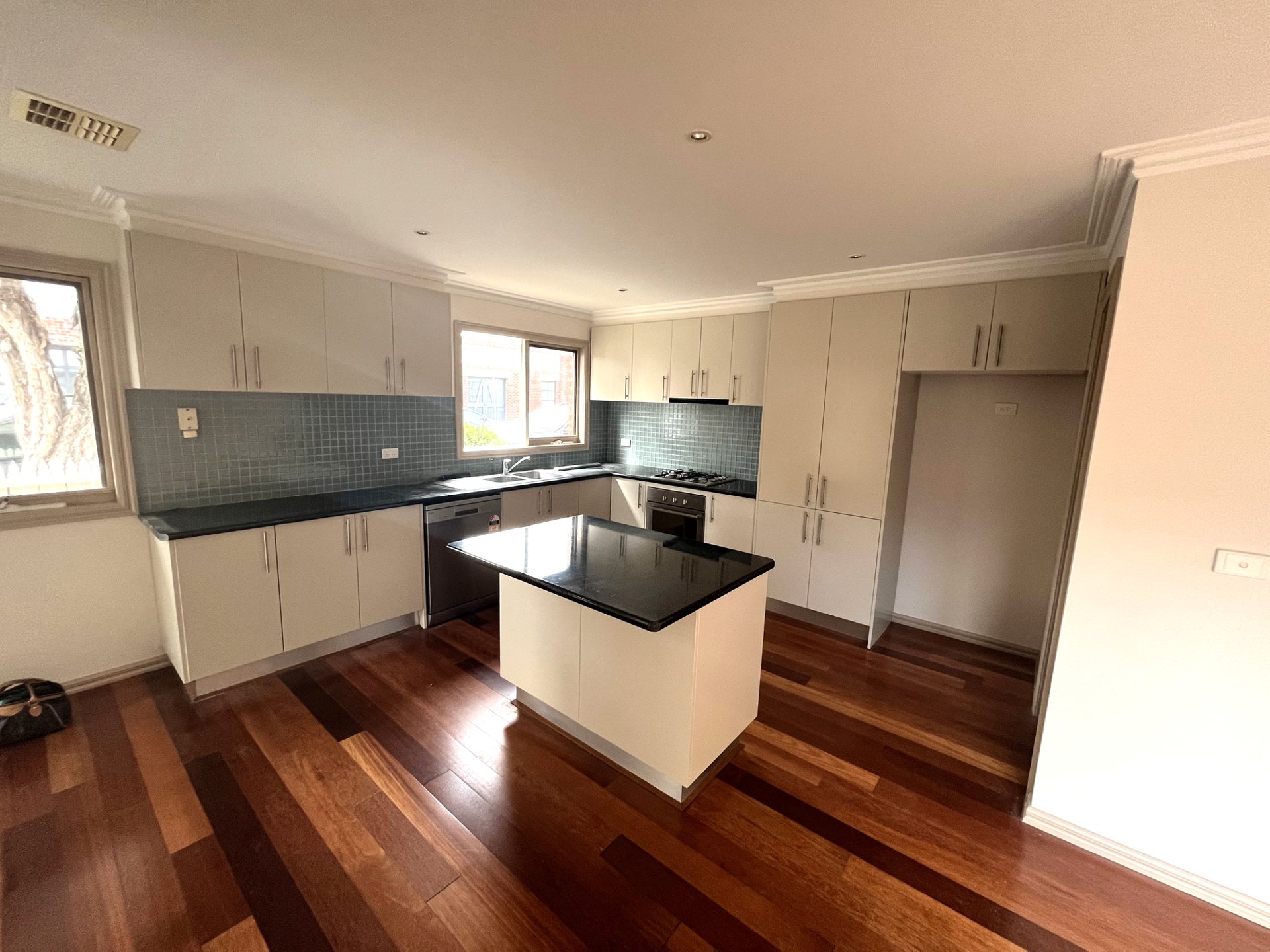 1A Inverness Street, Brunswick East image 2