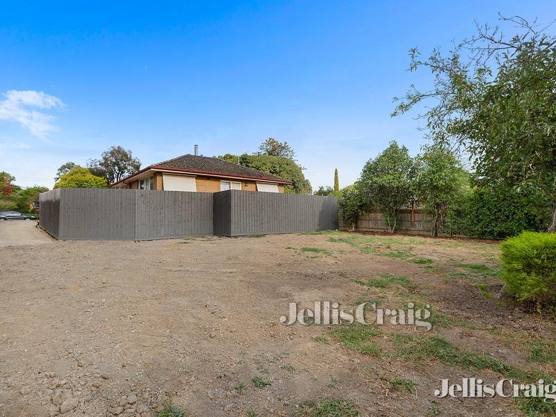 1a Kambora Court, Mooroolbark image 3