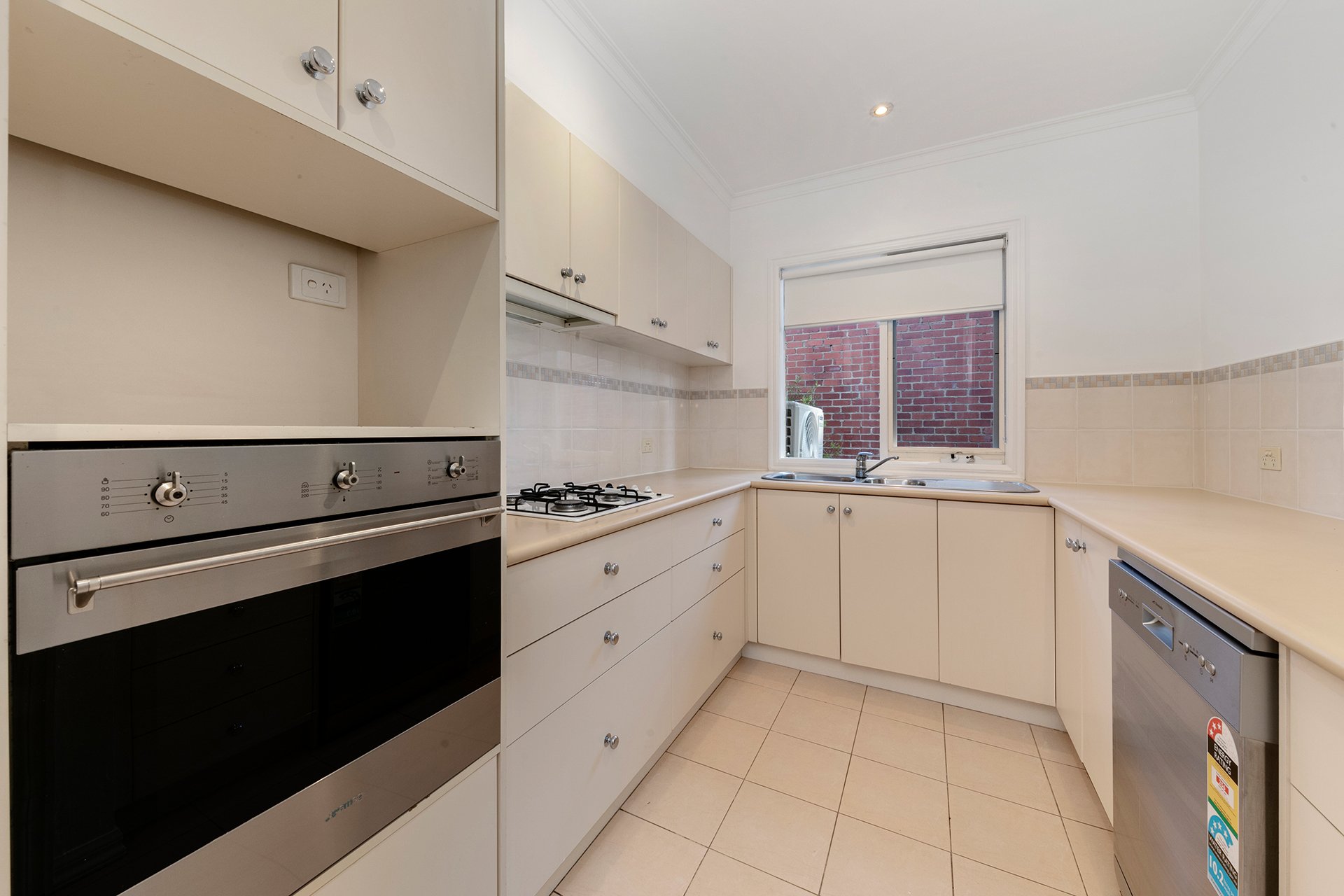 1A Landcox Street Brighton East