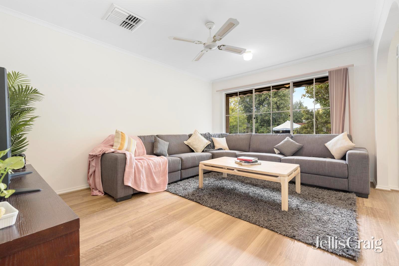 1A Larch Street, Blackburn image 2