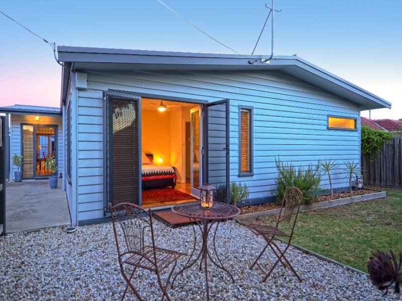 1A McCurdy Road, Herne Hill image 2