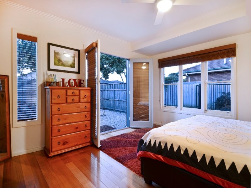 1A McCurdy Road, Herne Hill image 5