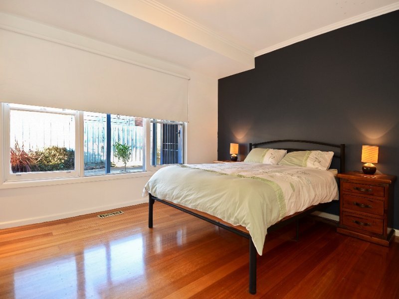 1A McCurdy Road, Herne Hill image 8