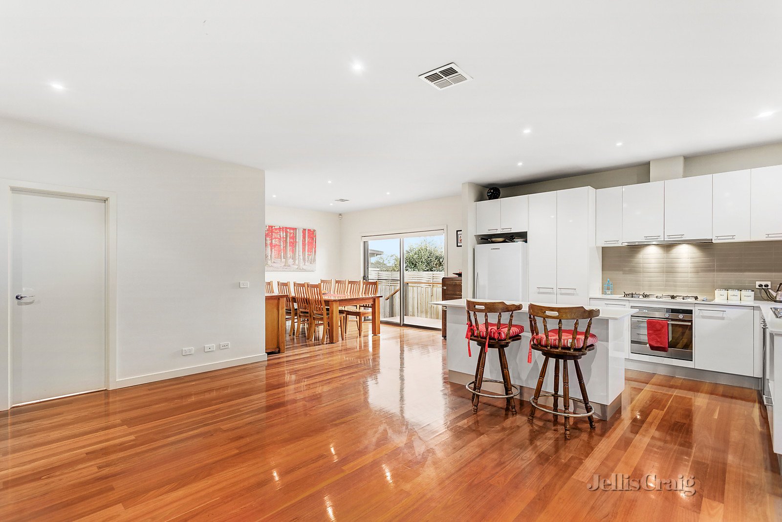 1A Meryl Street, Doncaster East image 5