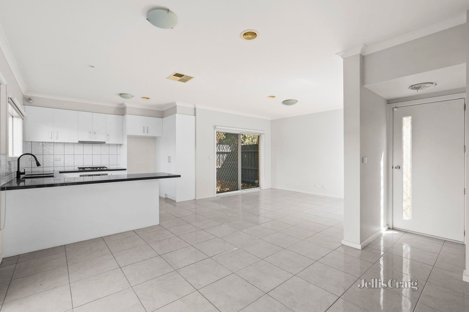 1A Minogue Crescent, Hoppers Crossing image 4