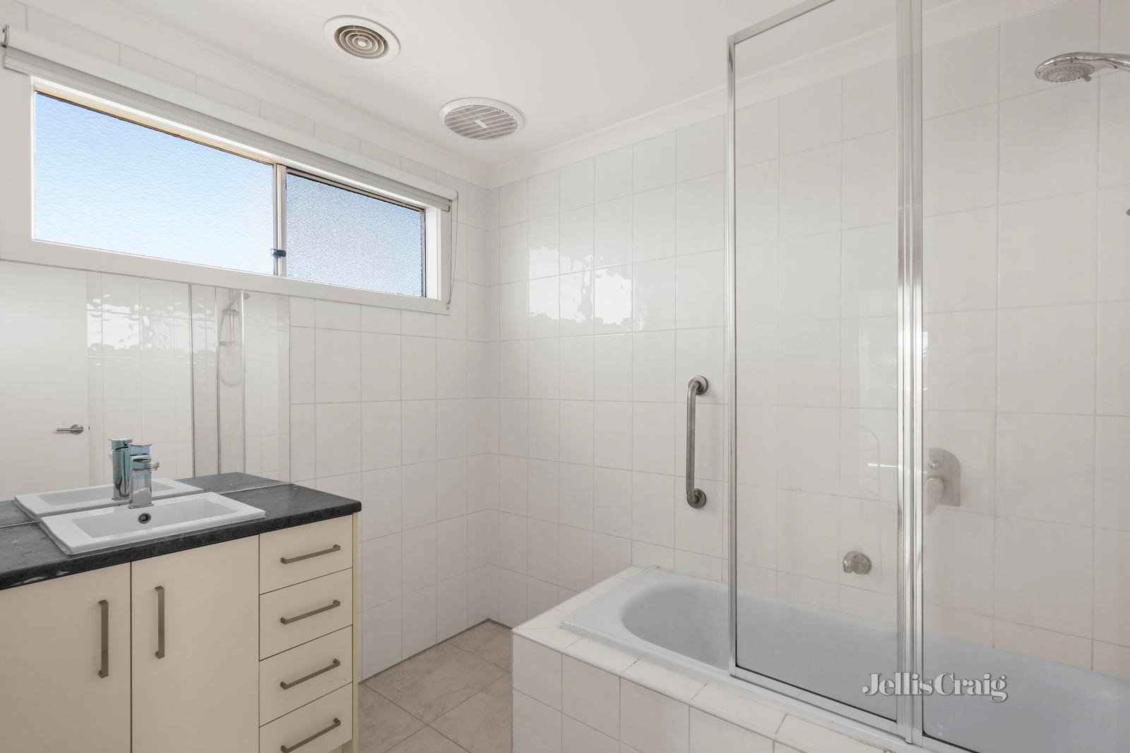 1A Minogue Crescent, Hoppers Crossing image 10