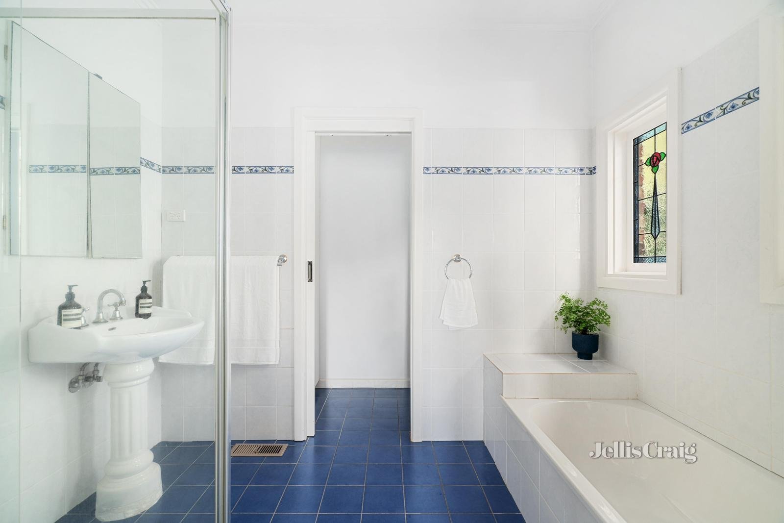 1A Montague Avenue, Glen Iris image 7