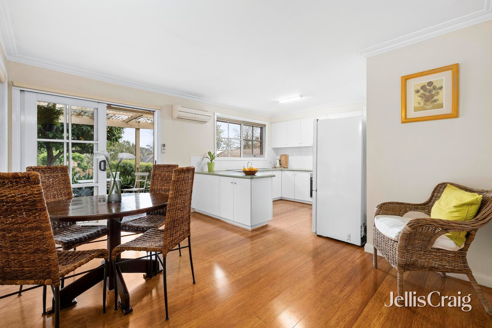 1A Orchard Grove, Heathmont image 4