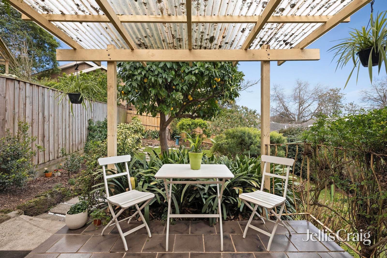 1A Orchard Grove, Heathmont image 9