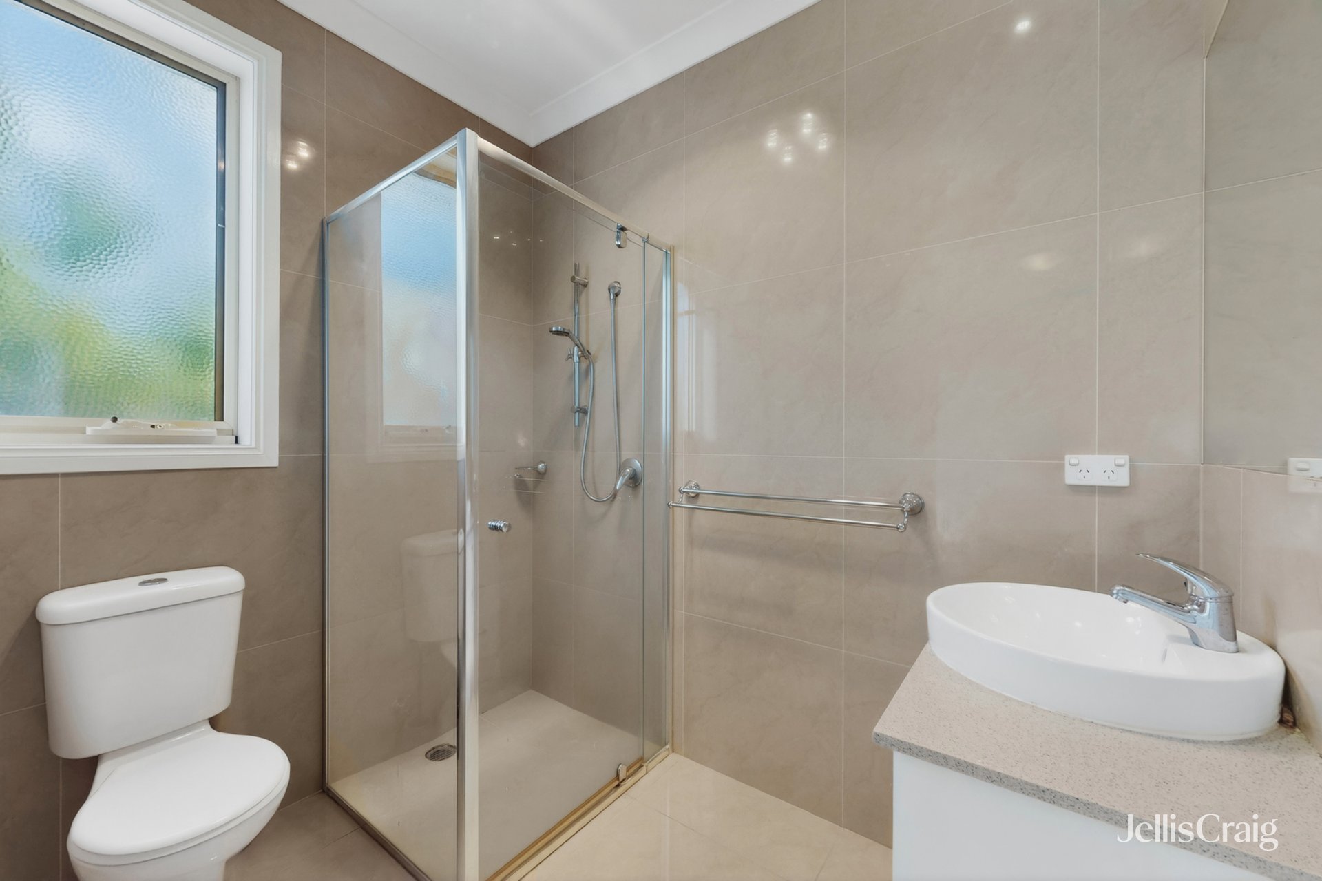 1A Percy Street, Balwyn image 8