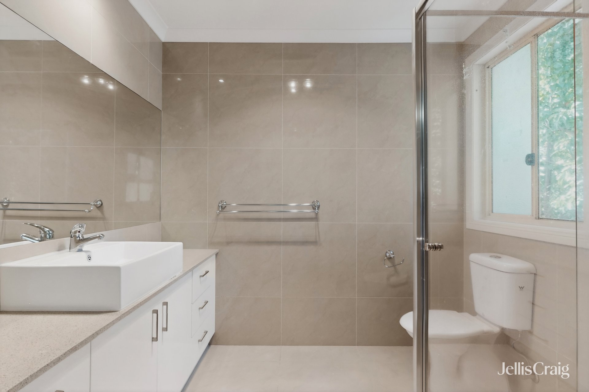 1A Percy Street, Balwyn image 12