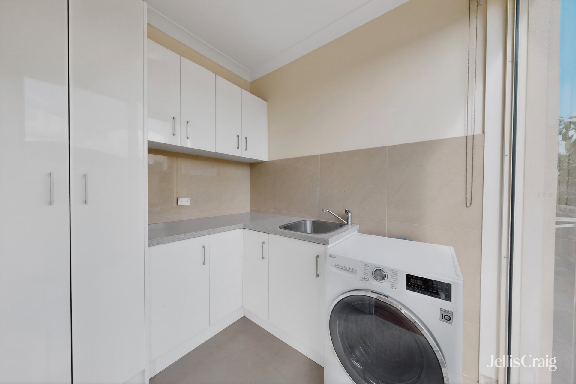 1A Percy Street, Balwyn image 19