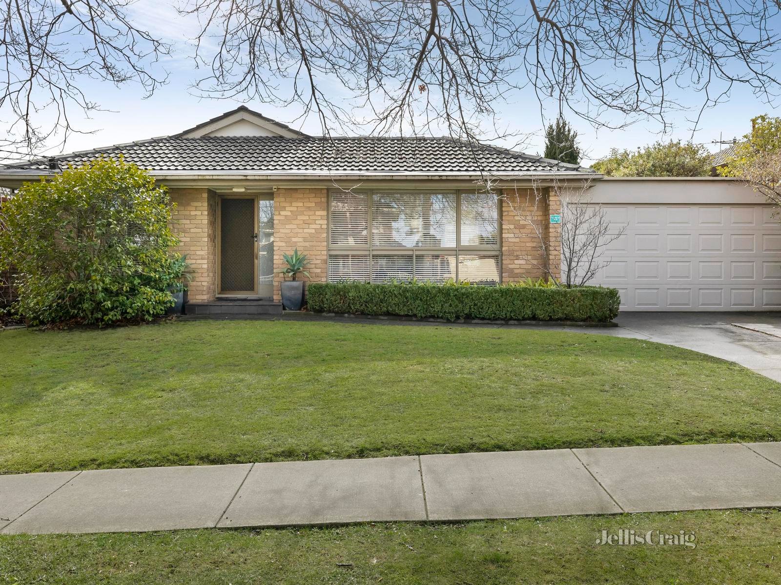 1A Philip Avenue, Doncaster image 1
