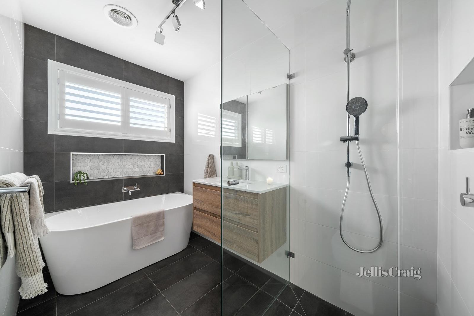 1a Rowland Street, Bentleigh East image 8