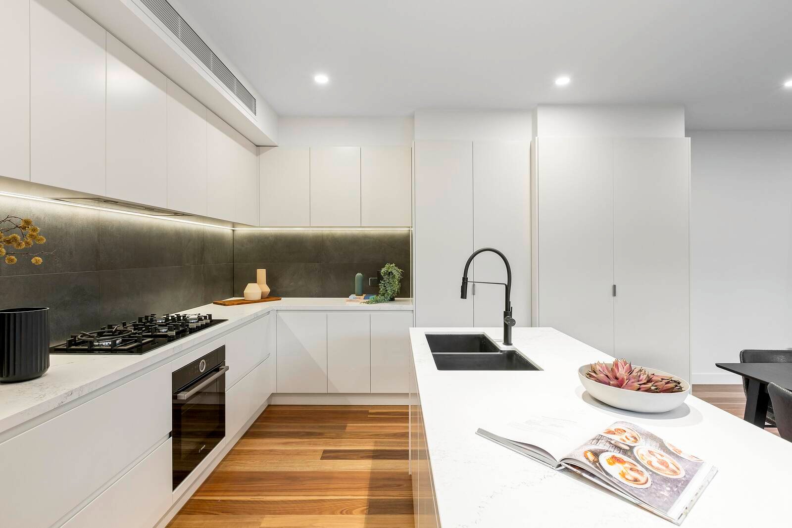Property Gallery Thumbnail 4
