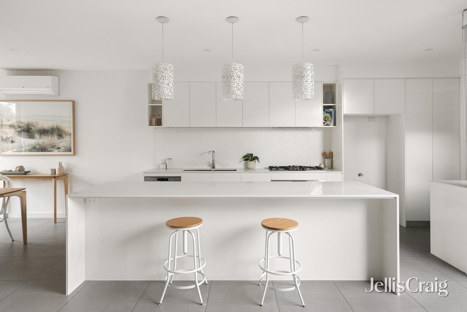 1A Swanpool Avenue, Chelsea image 3