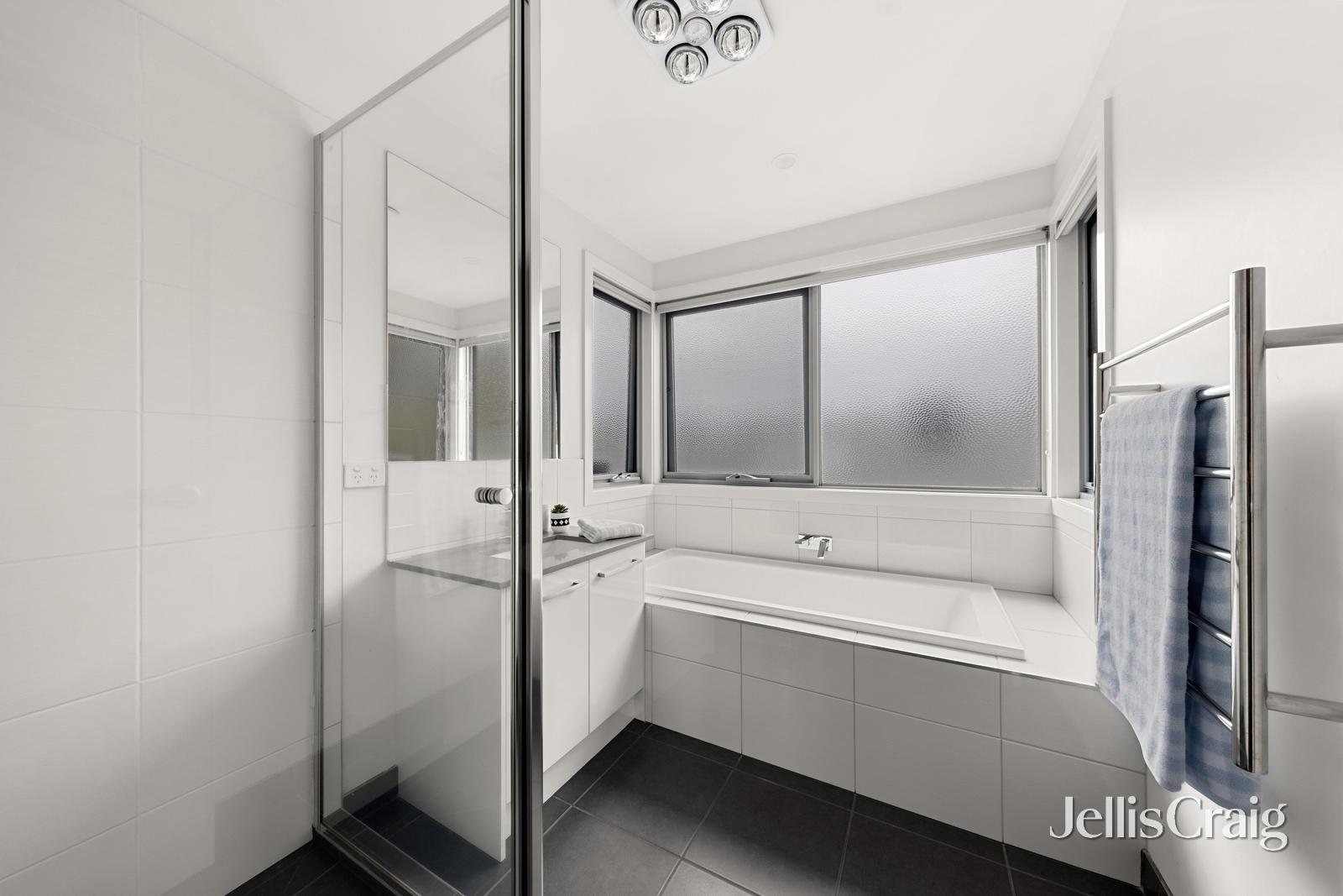 1A Sylvan Court, Forest&nbsp;Hill image 12