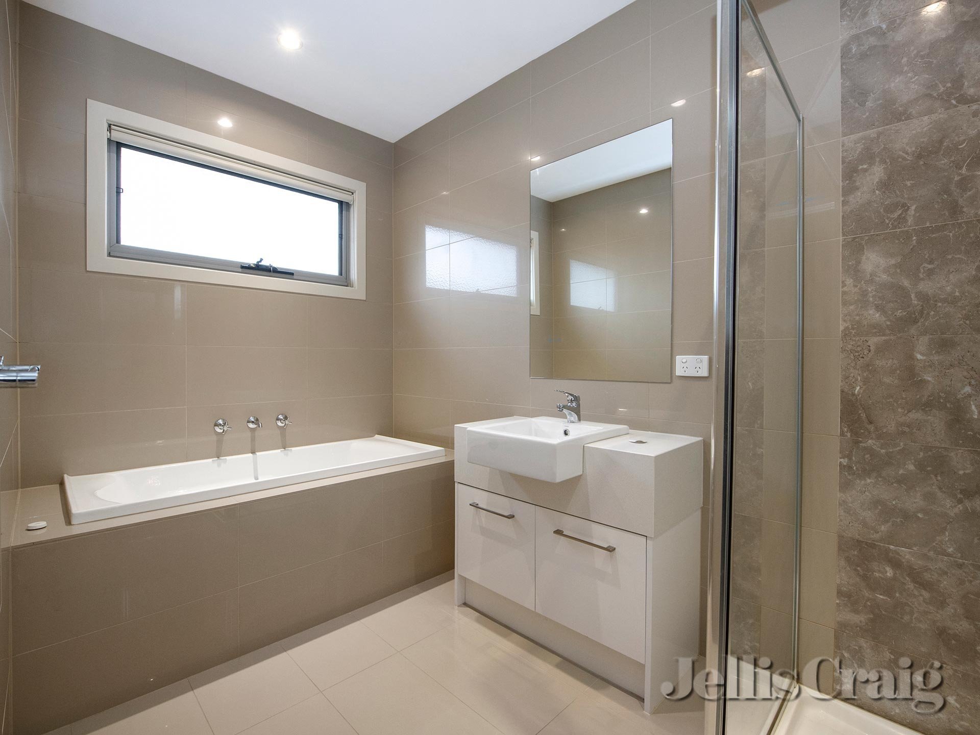 1A Theresa Street, Bentleigh image 6