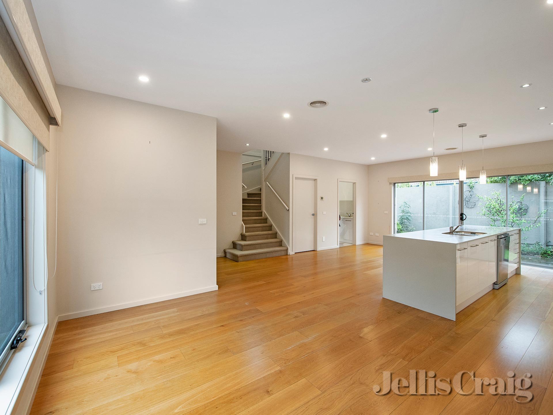 1A Theresa Street, Bentleigh image 2