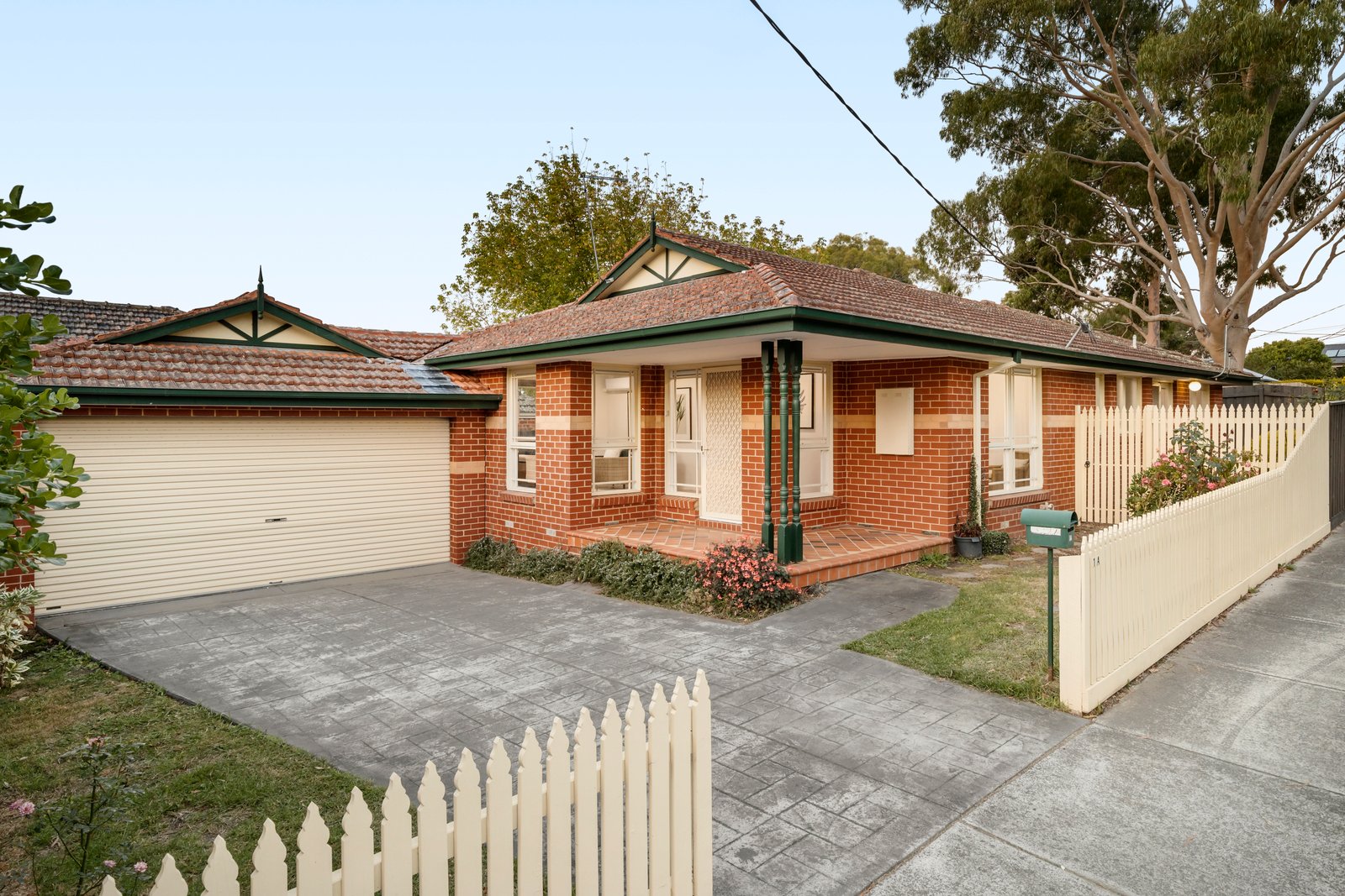 Property Gallery - Main Image