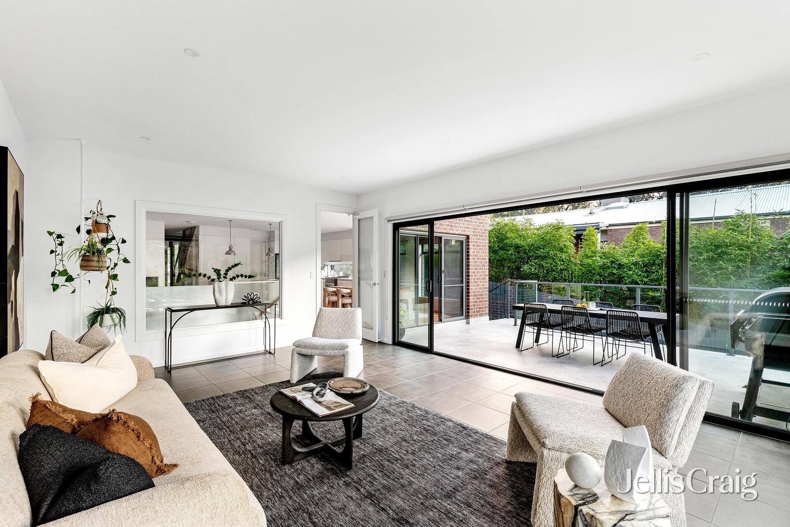 1A/171 Rattray Road, Montmorency image 13