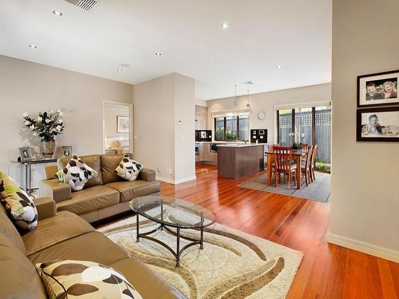 1b Cameron Road, Box Hill North image 2