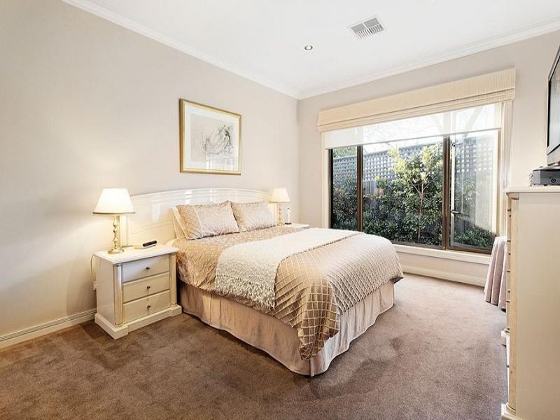 1b Cameron Road, Box Hill North image 6