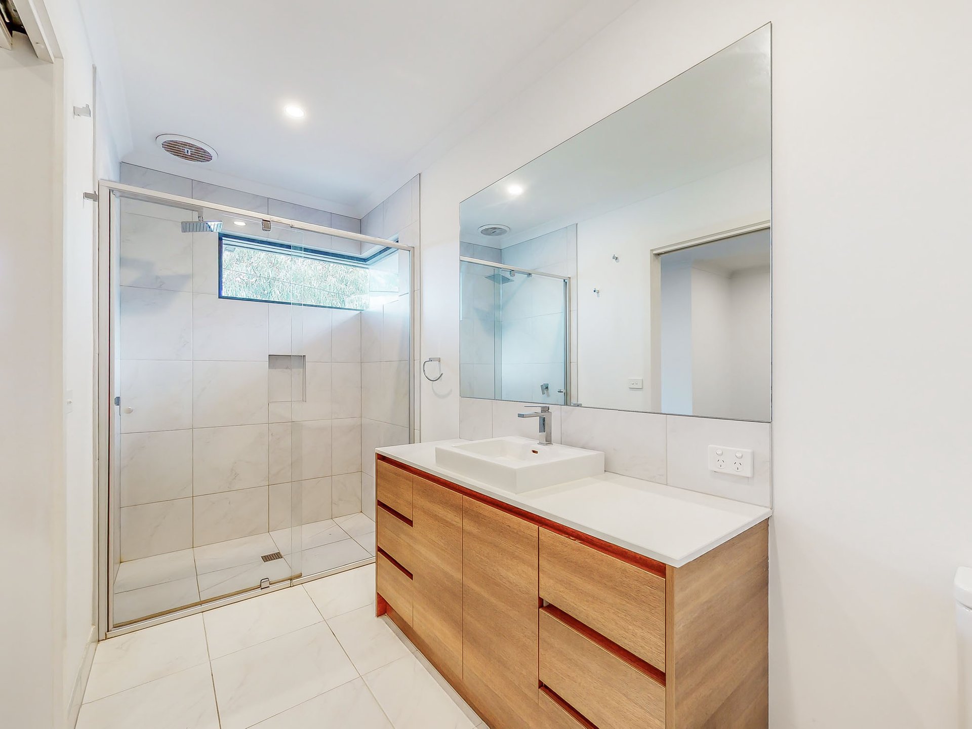 1B Cosmos Street, Glenroy image 9