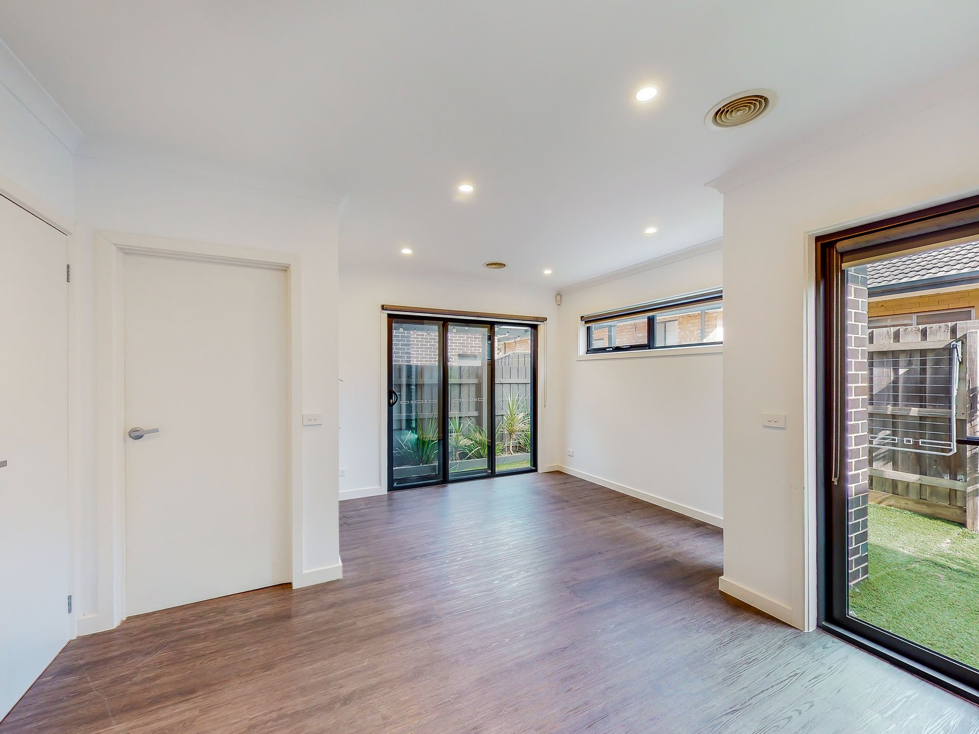 1B Cosmos Street, Glenroy image 5