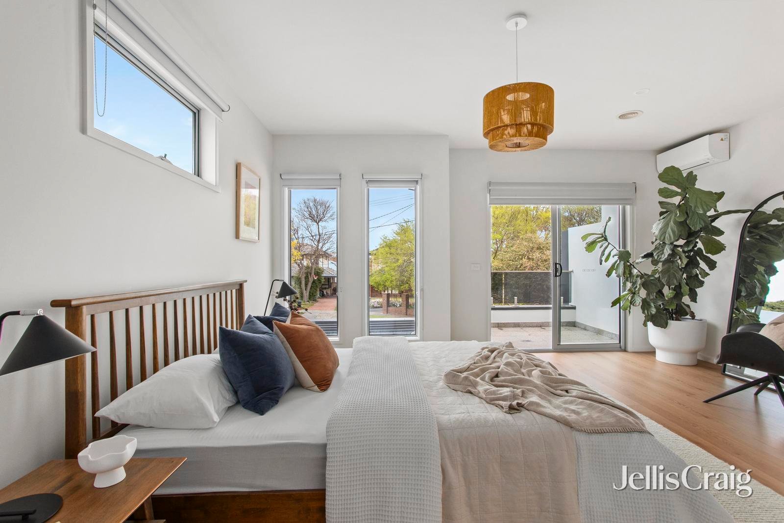 1b Dendy Court, Cheltenham image 6