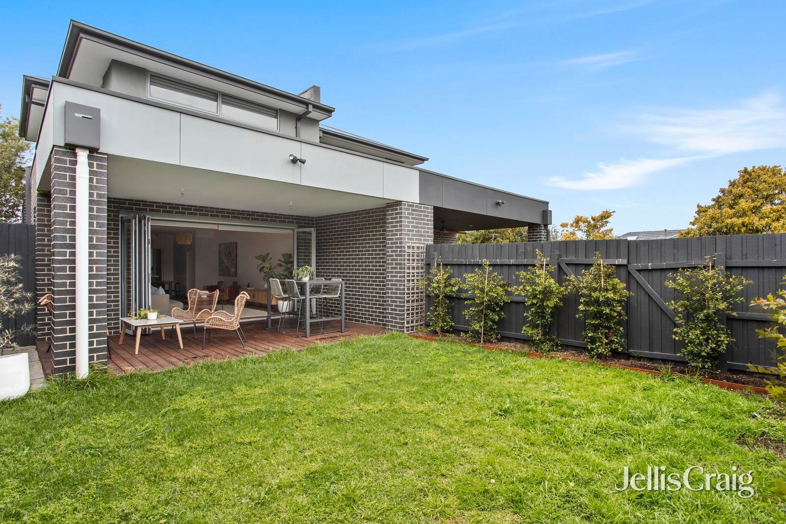 1b Dendy Court, Cheltenham image 10