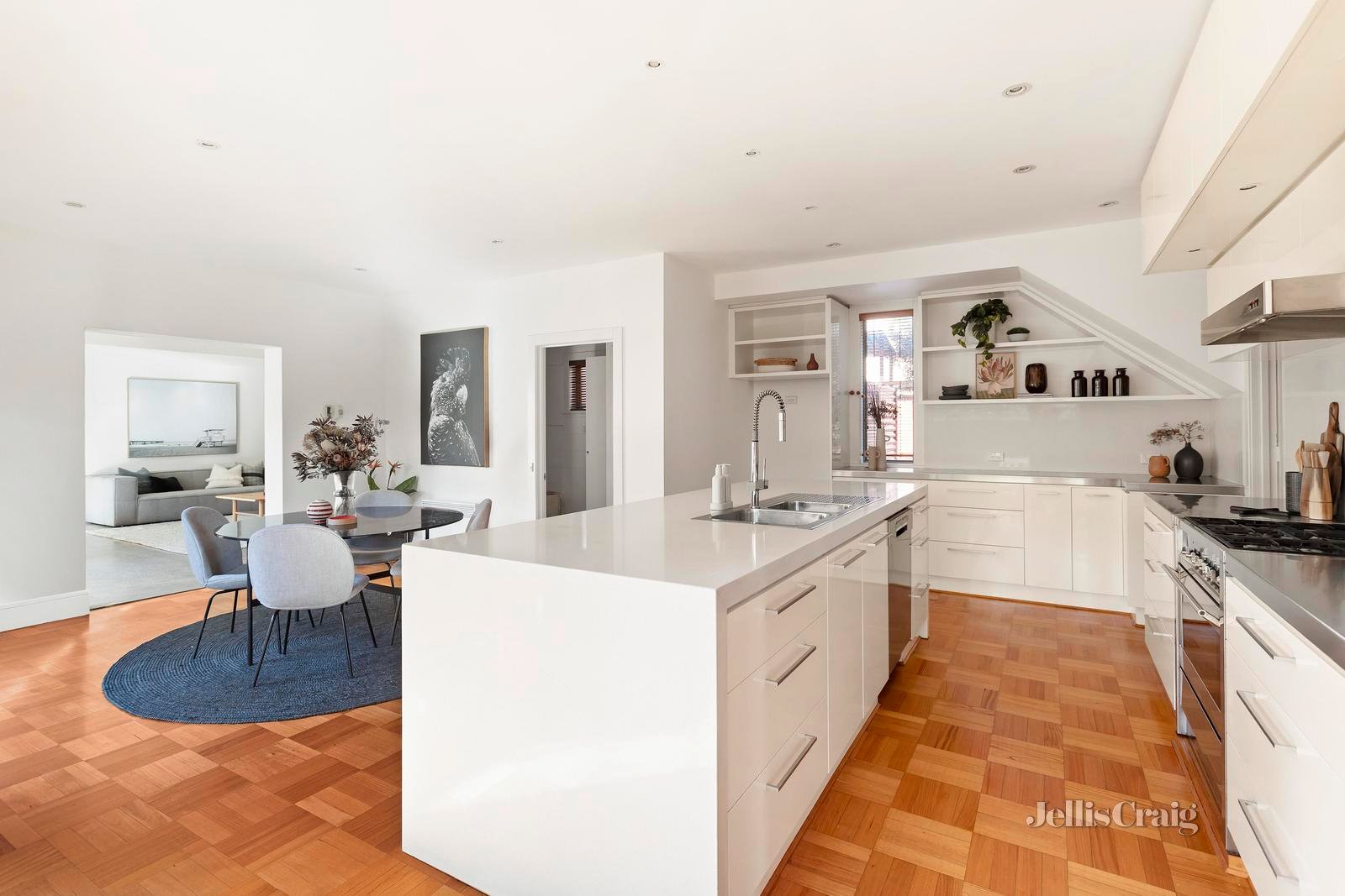 1B Farrell Court, Williamstown image 2