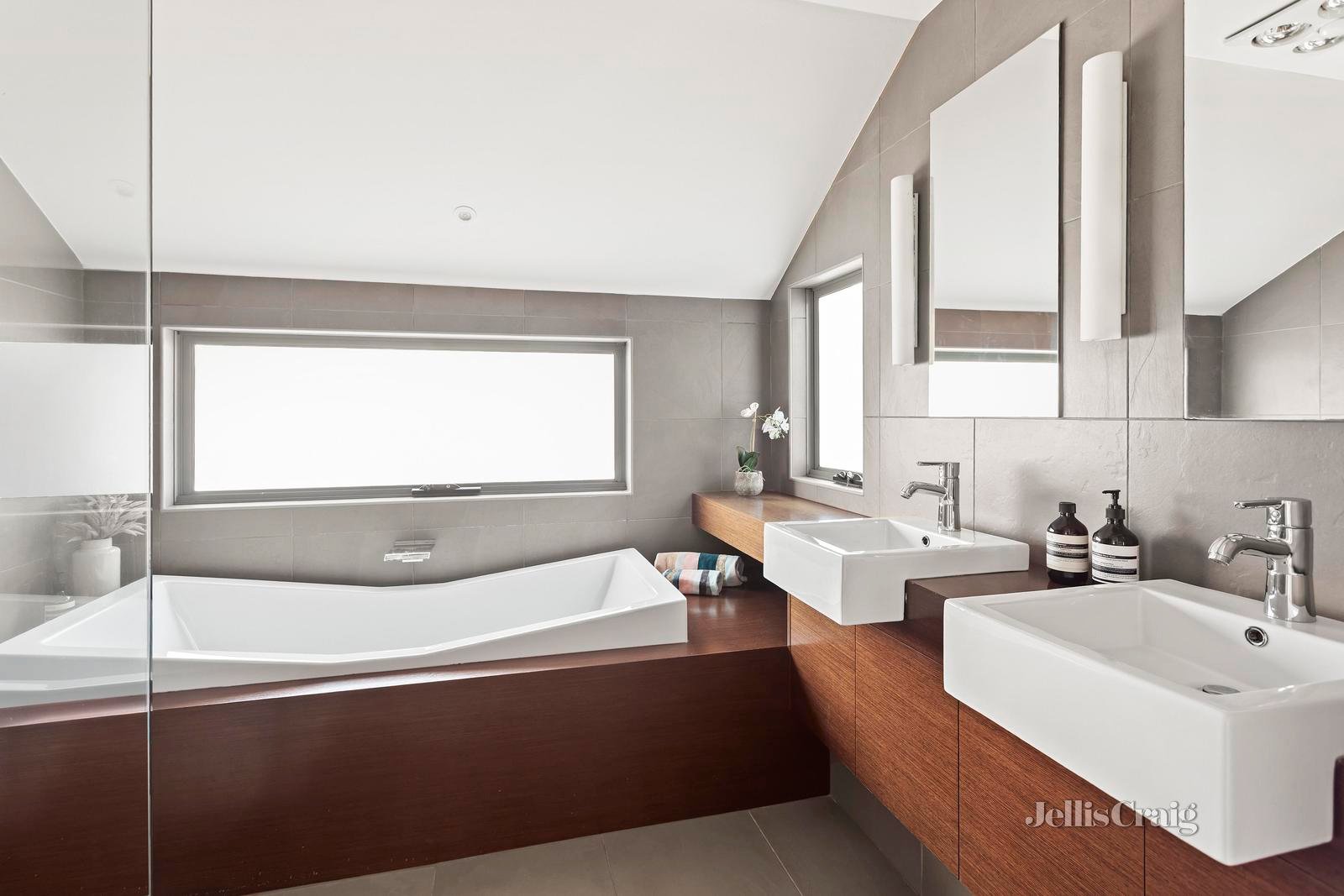 1B Farrell Court, Williamstown image 9
