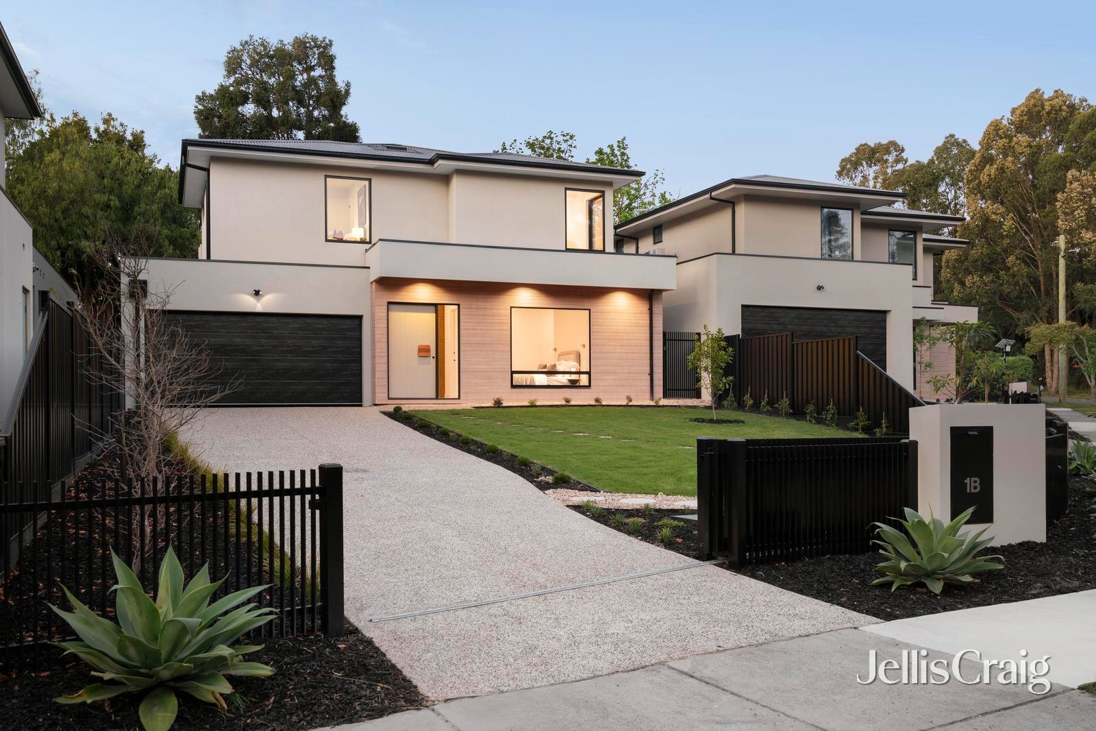 1B Golf Avenue, Mount&nbsp;Waverley image 1