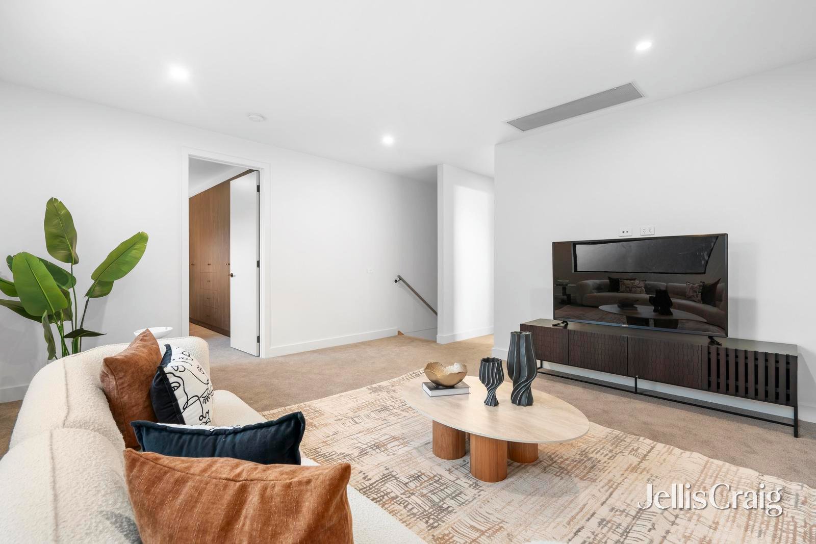 1B Golf Avenue, Mount&nbsp;Waverley image 8