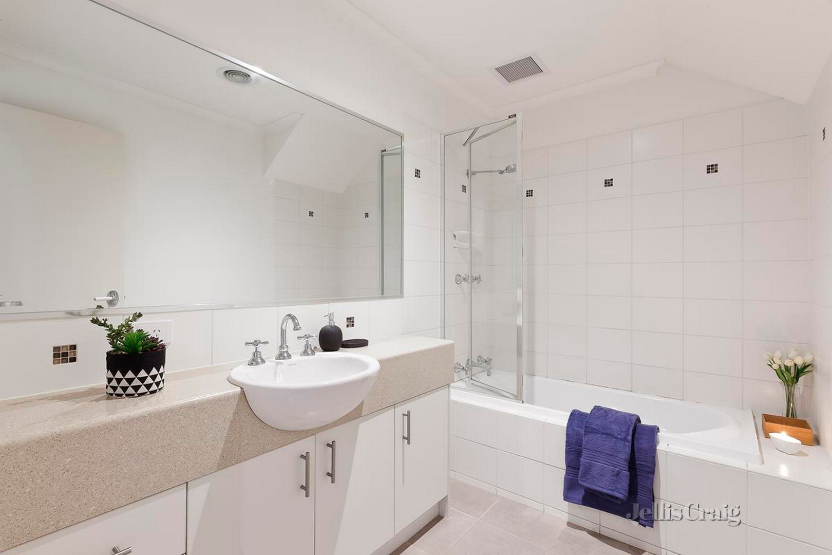 1B Hazel Grove, Pascoe Vale image 6