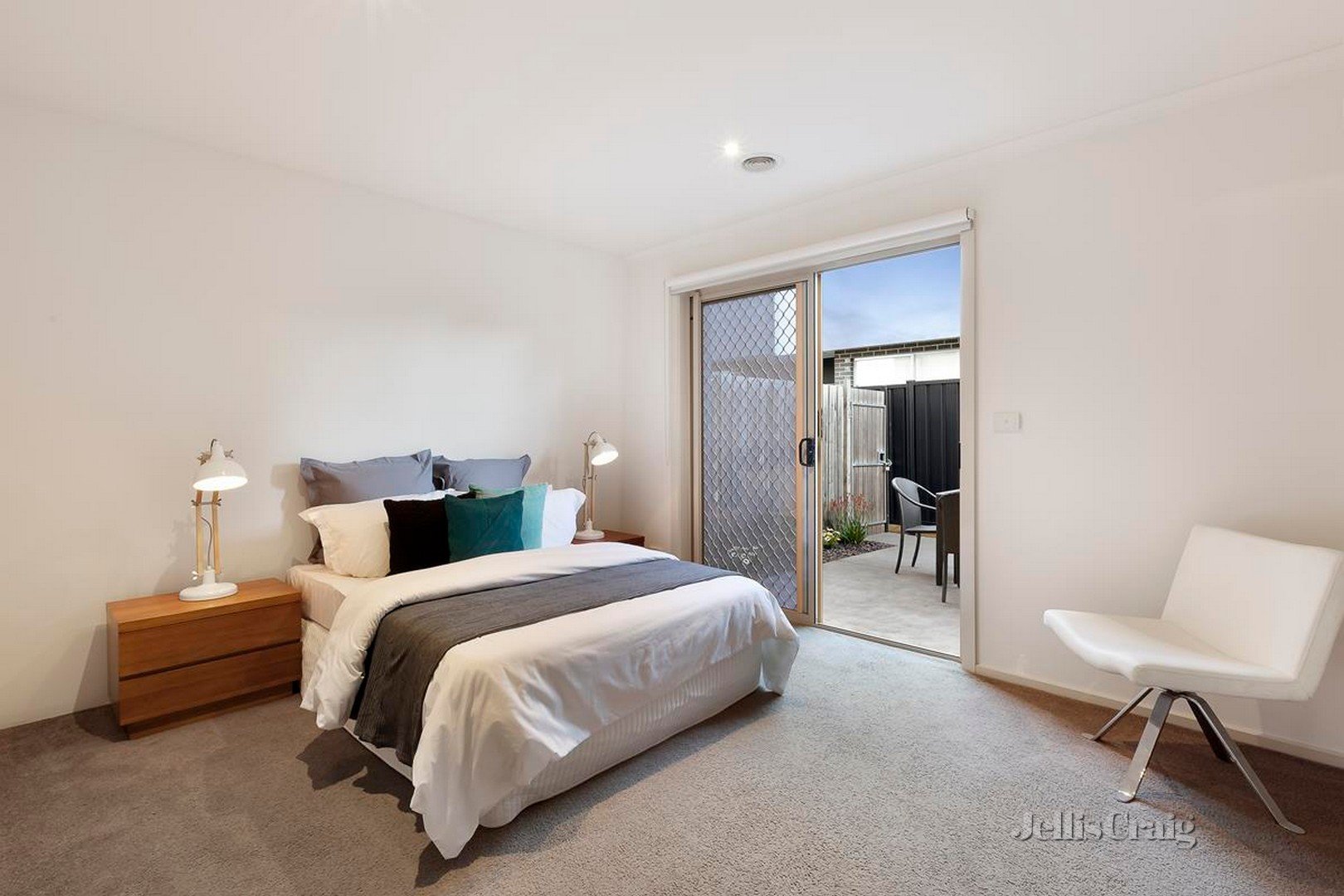 1B Hazel Grove, Pascoe Vale image 4