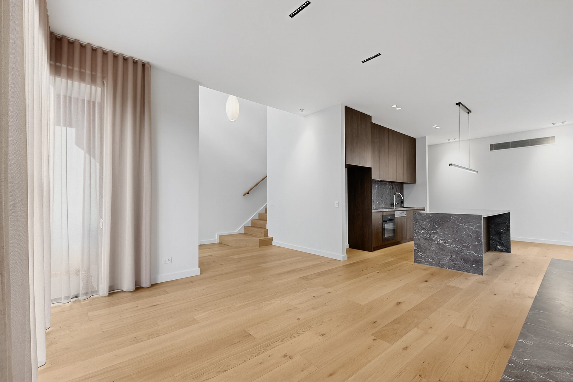 1B Irving Avenue, Murrumbeena image 4