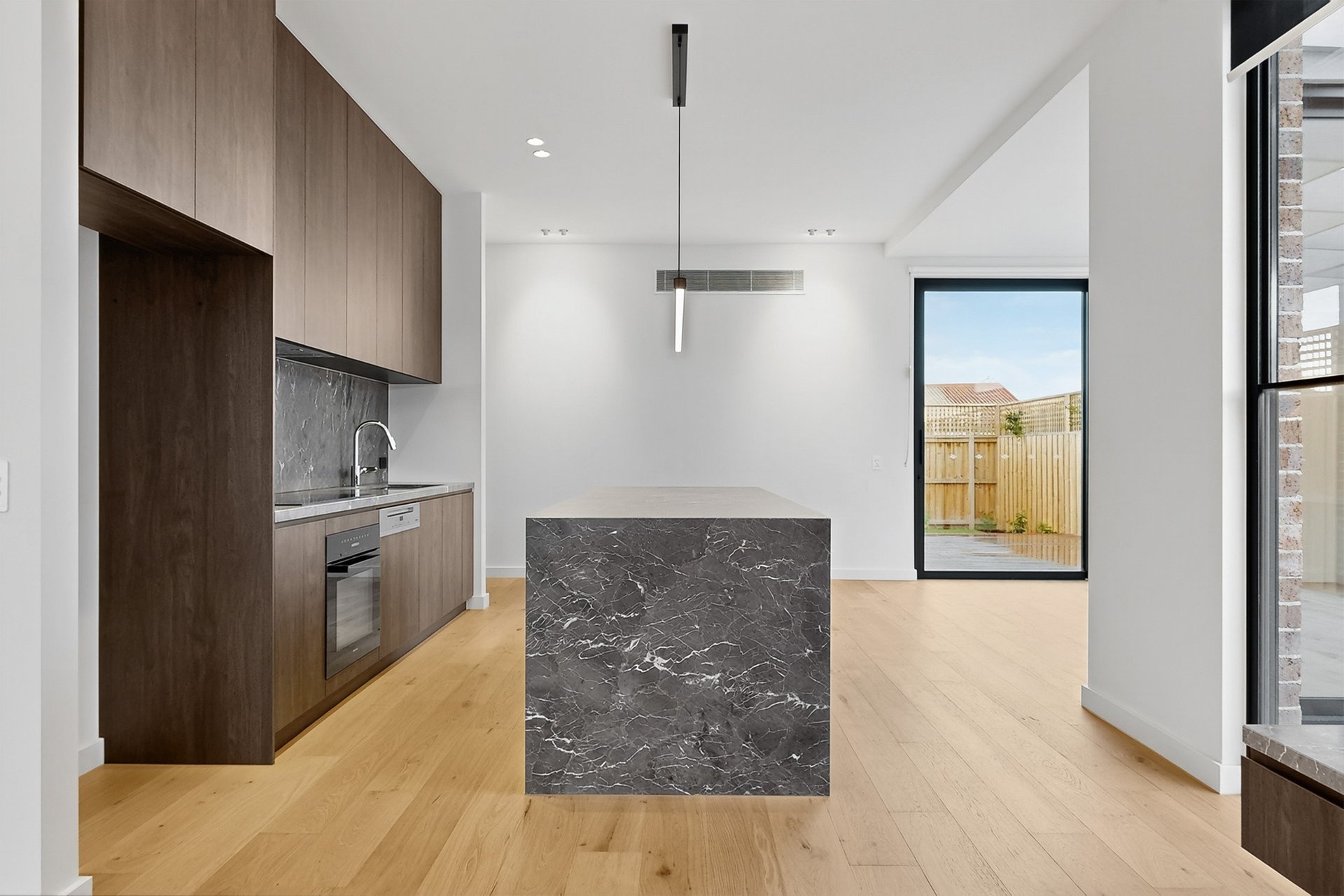 1B Irving Avenue, Murrumbeena image 5