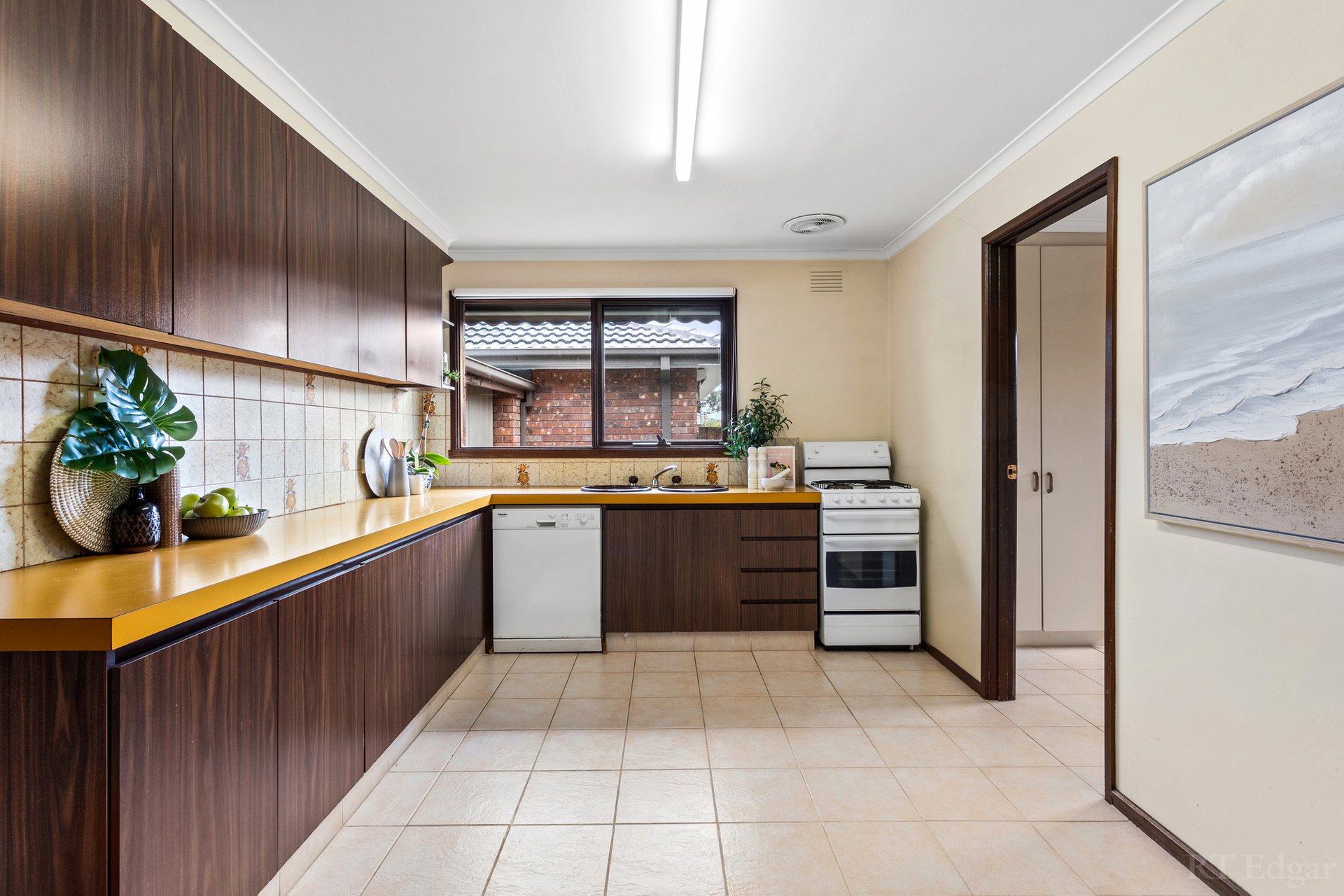 Property Gallery Thumbnail 3