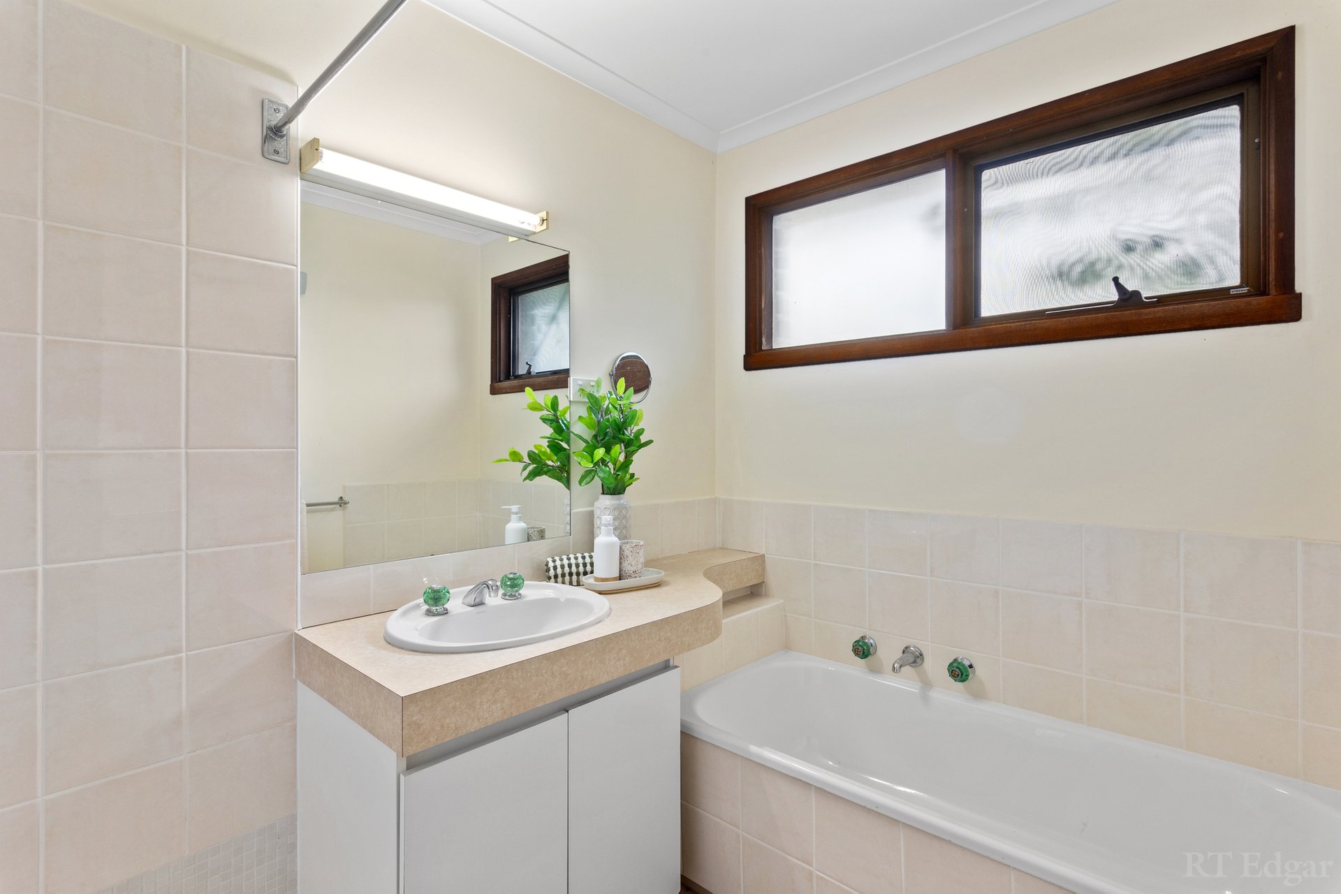 Property Gallery Thumbnail 5