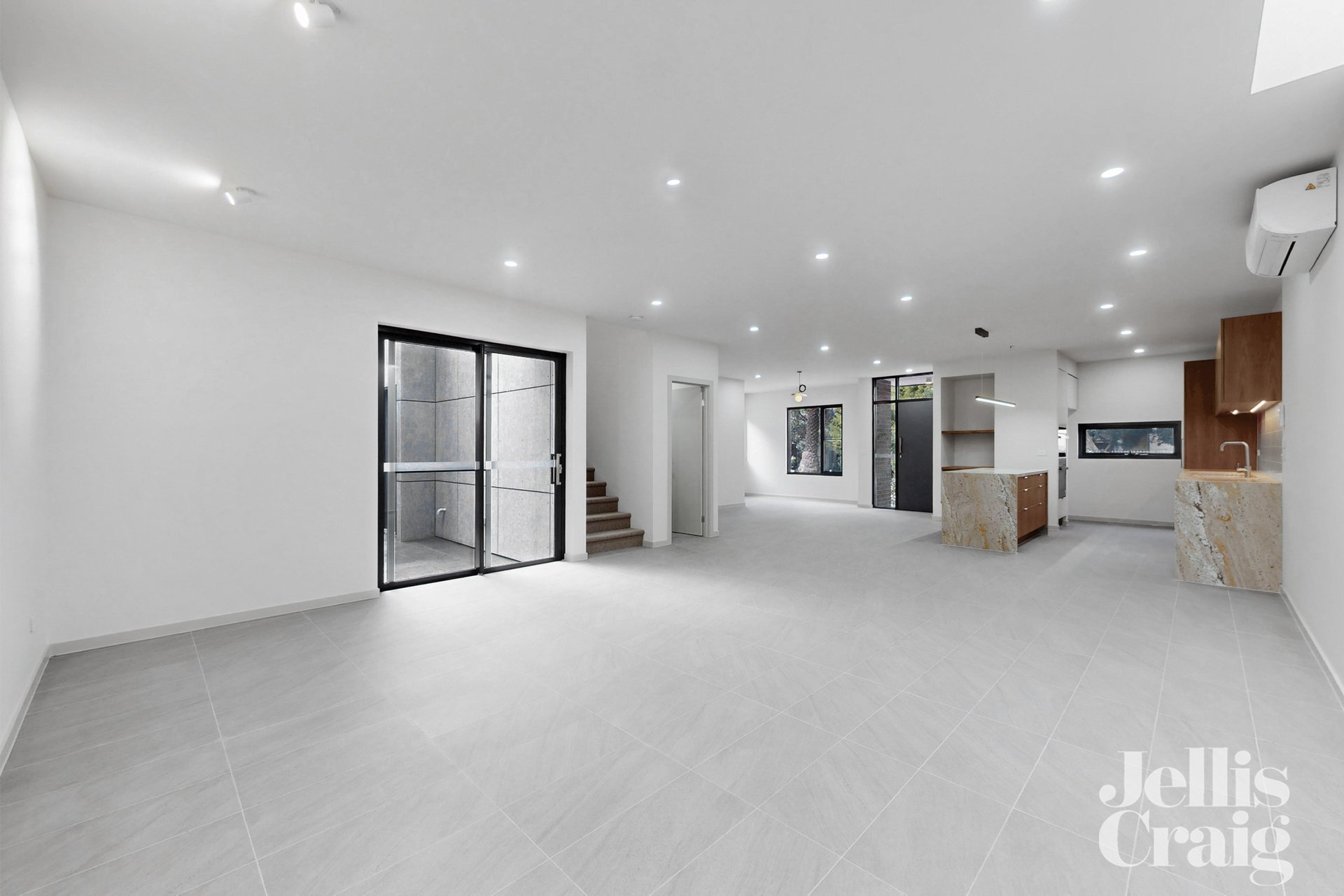 1B Loyola Avenue, Brunswick image 5