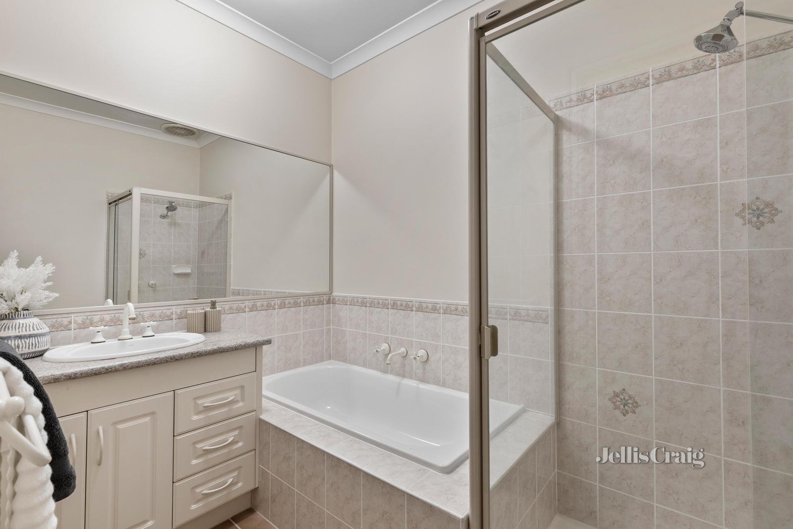 1B Neville Street, Box Hill South image 9
